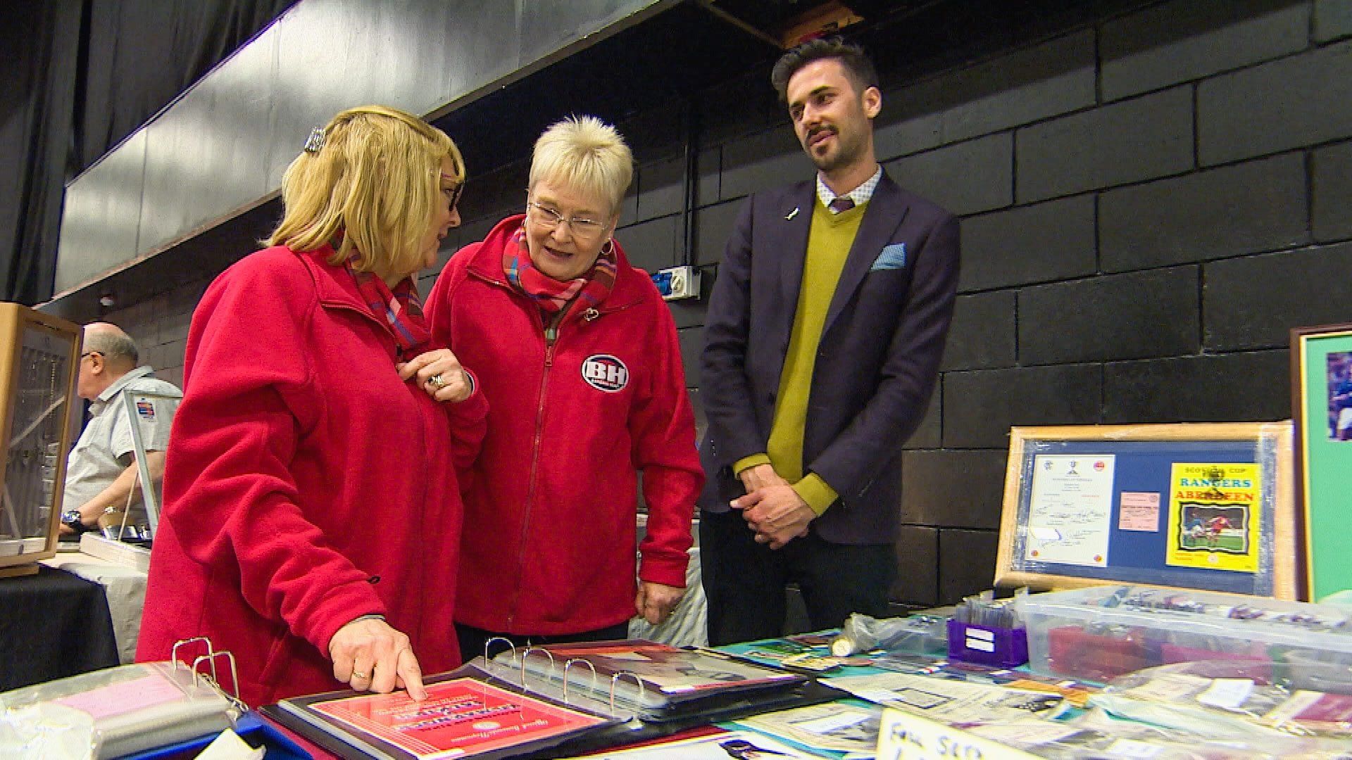 Bargain Hunt background