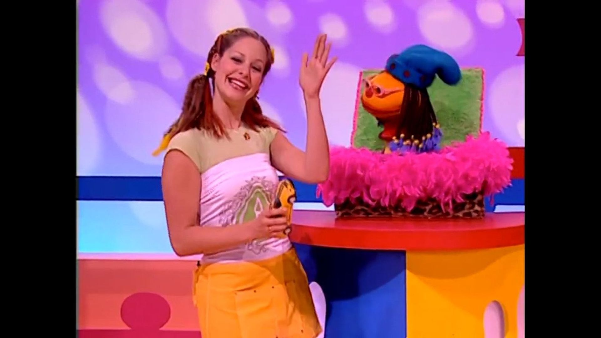 Hi-5 background