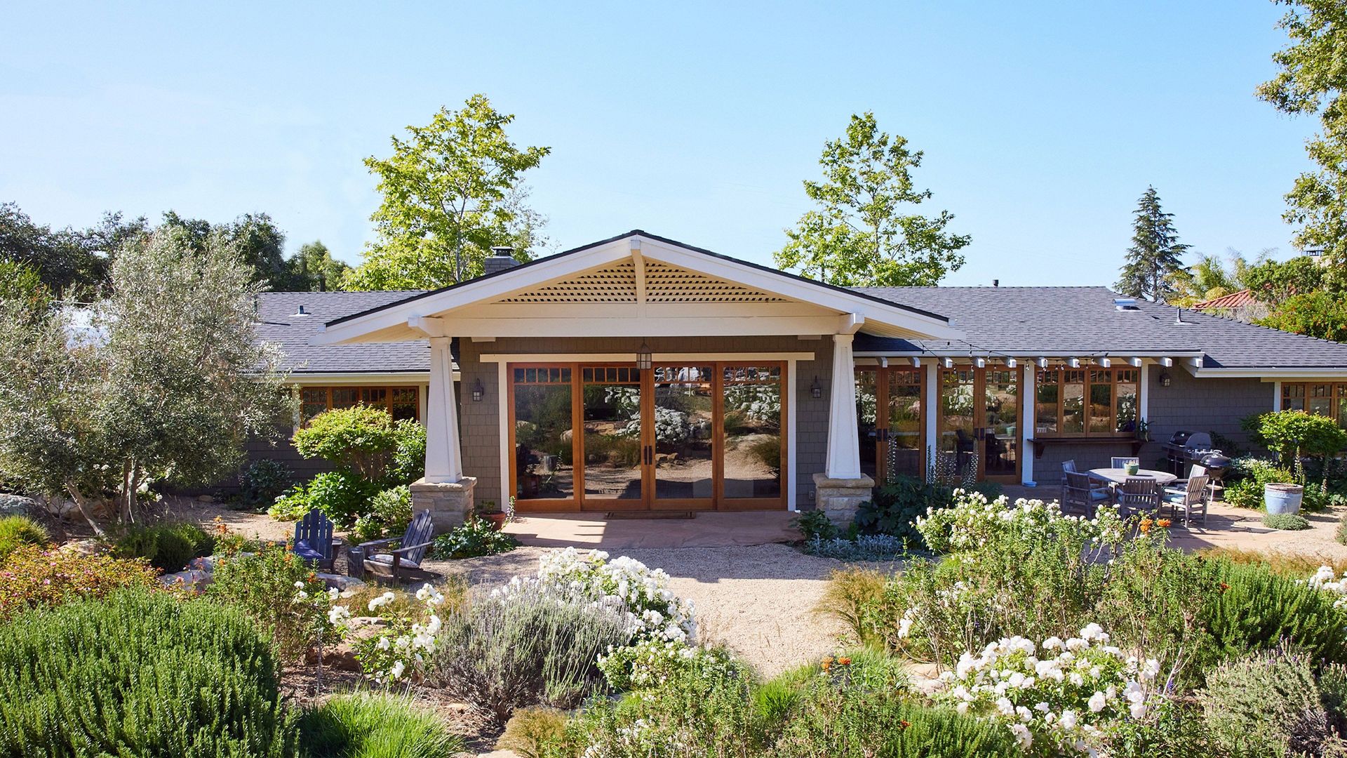 Classic Homes background