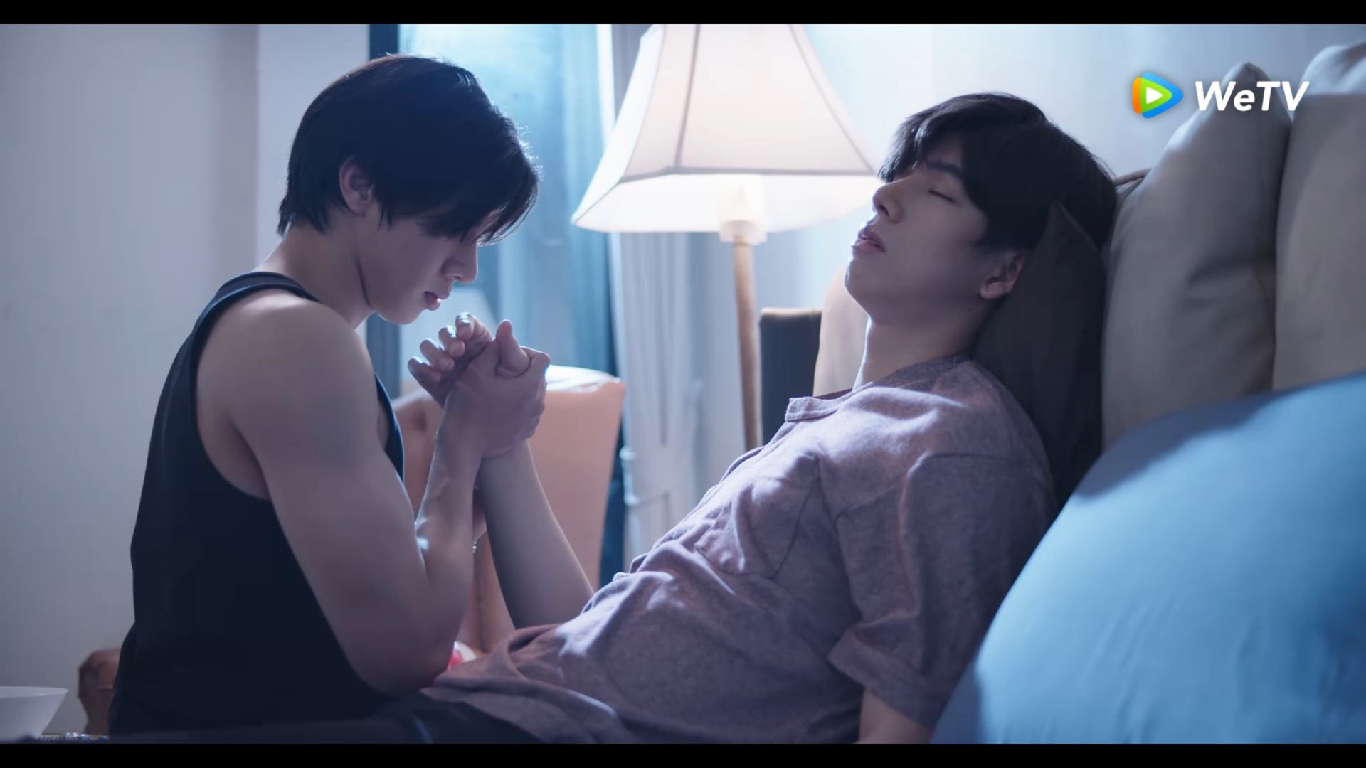 Love Syndrome III background