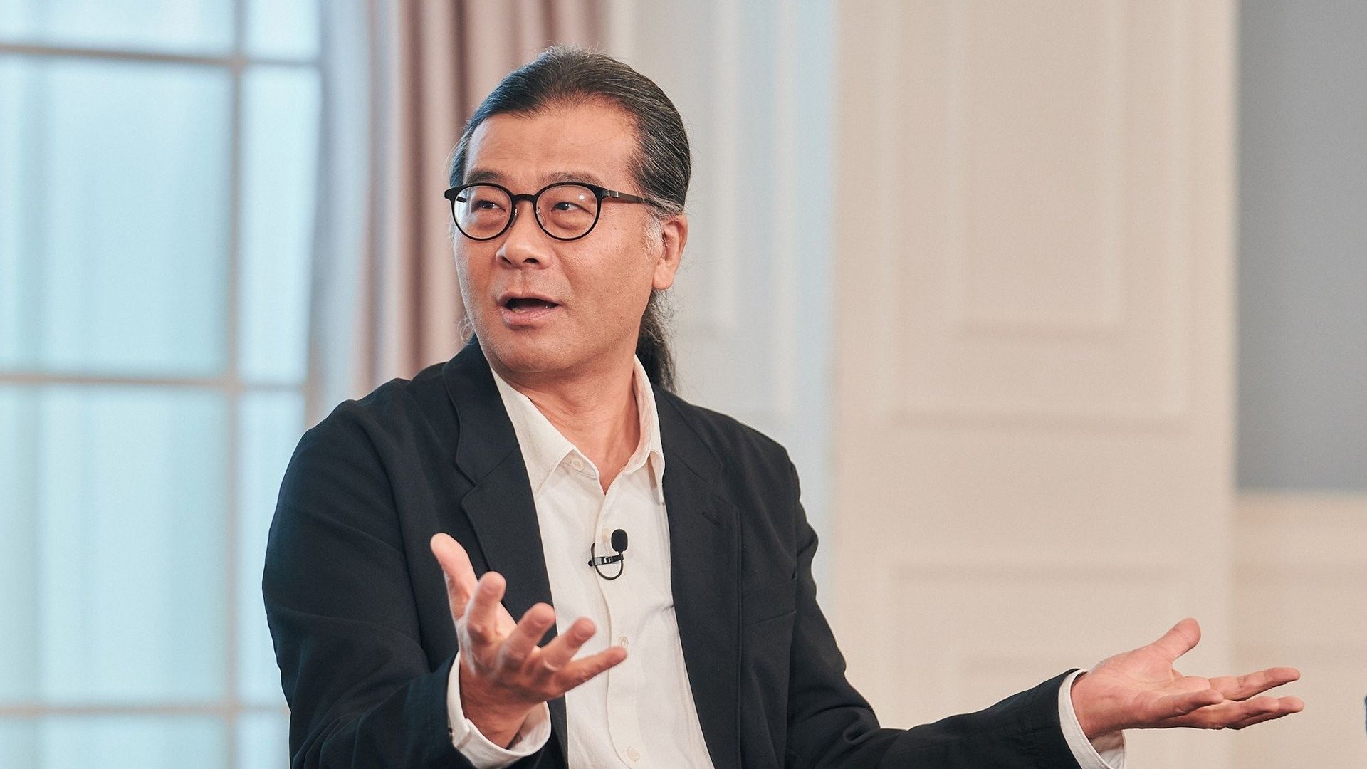 You Quiz on the Block background