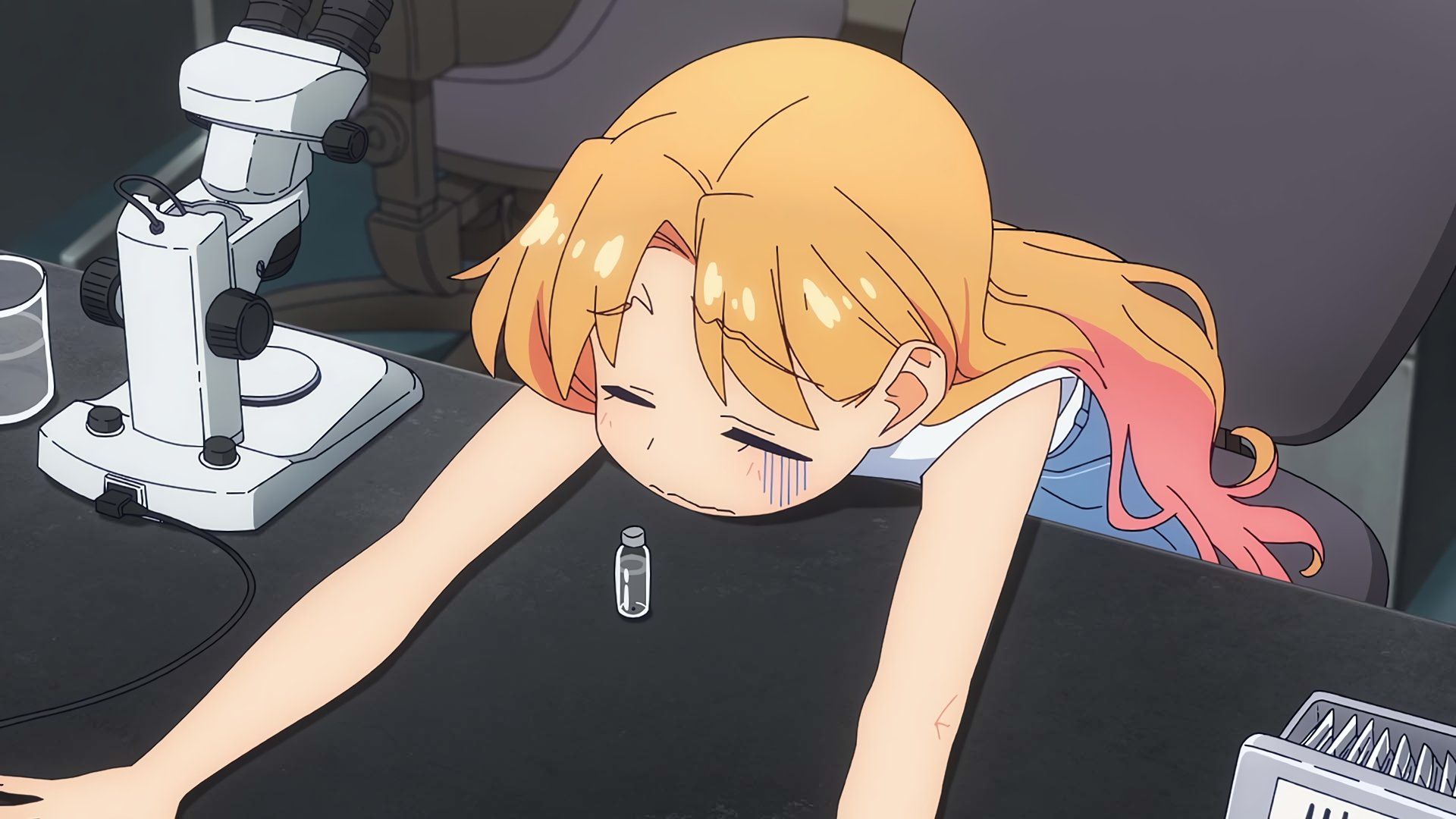 Ruri Rocks background
