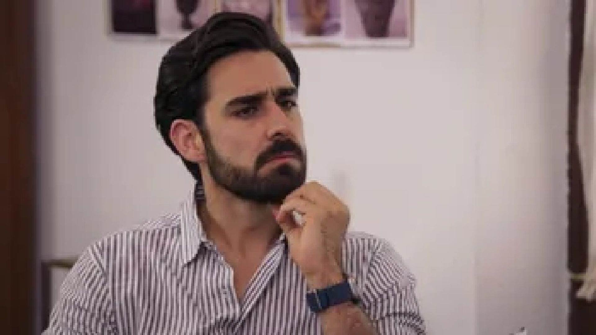 Amor Amargo background