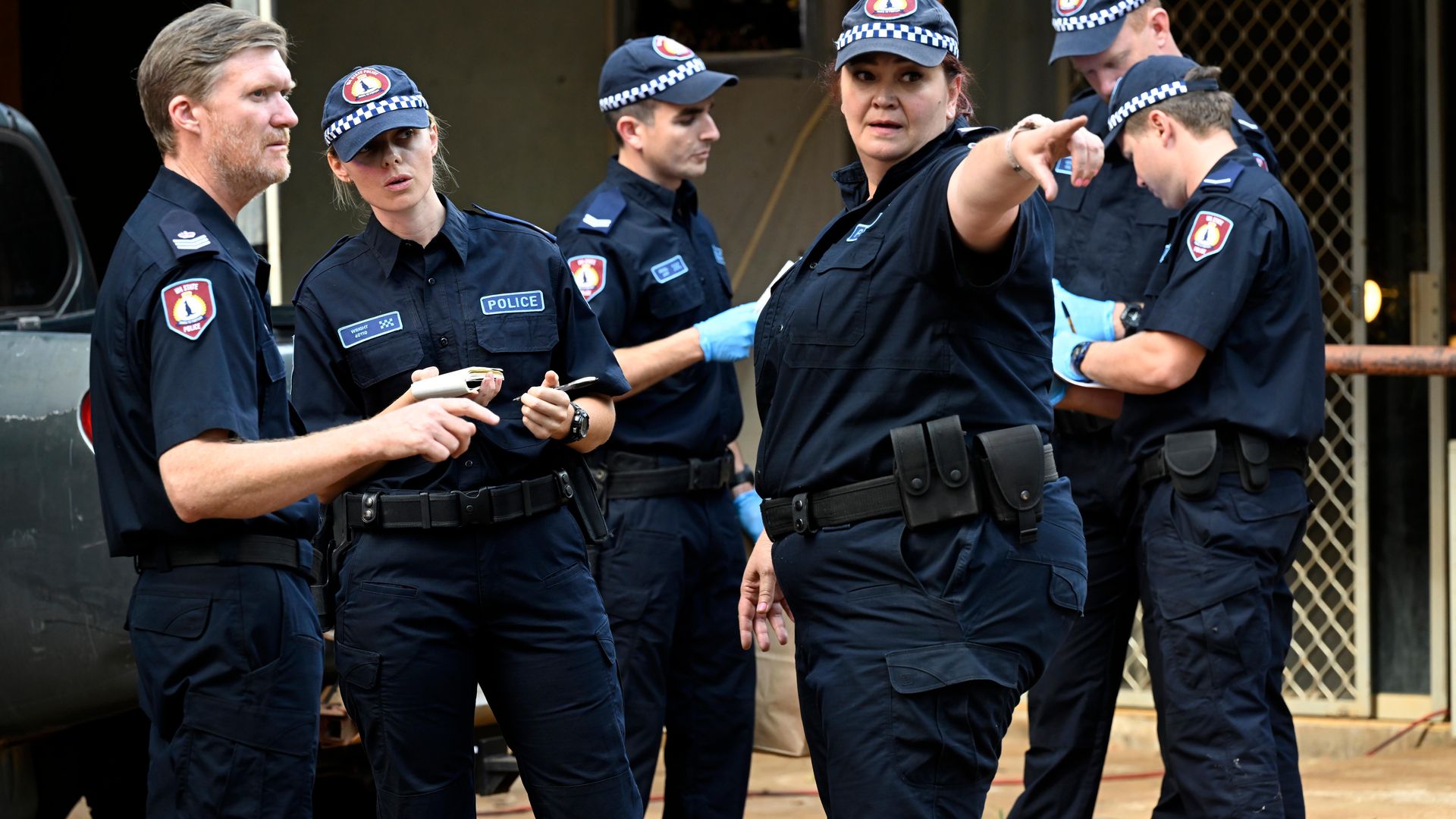 Population: 11 background