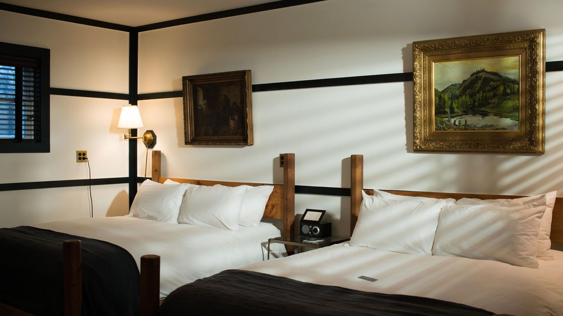 (Re)motel background