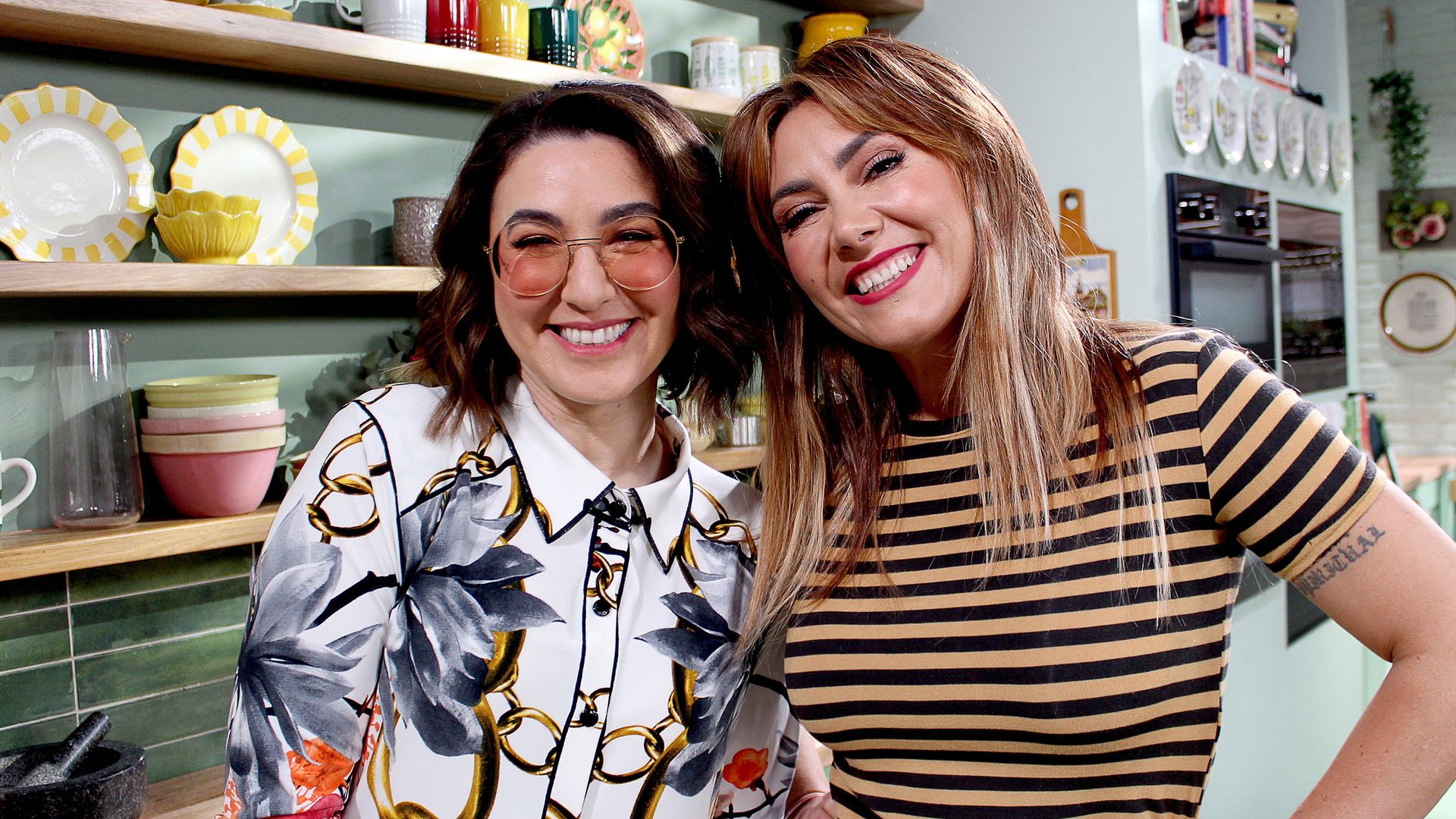 A Bite to Eat with Alice background