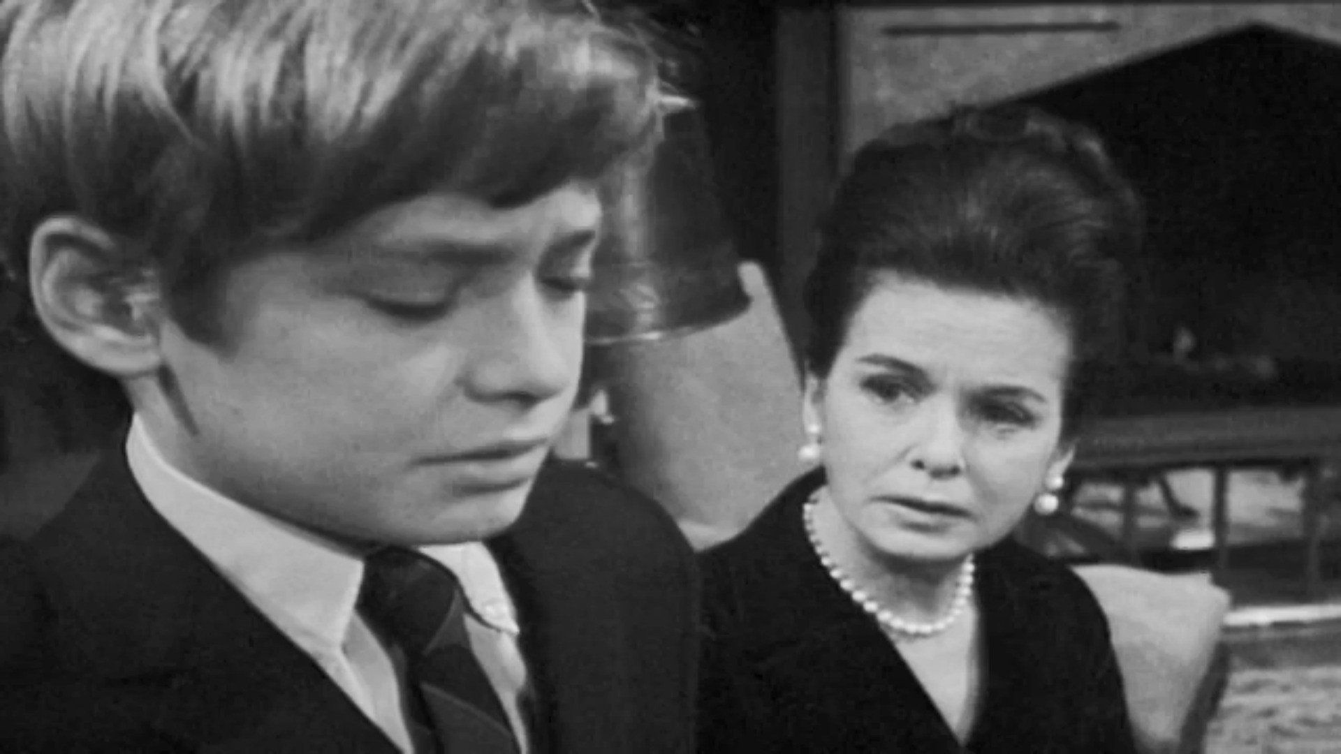 Dark Shadows background