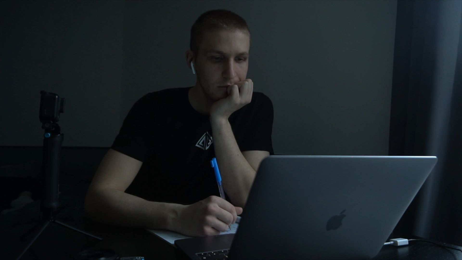 Toni's Film Club background