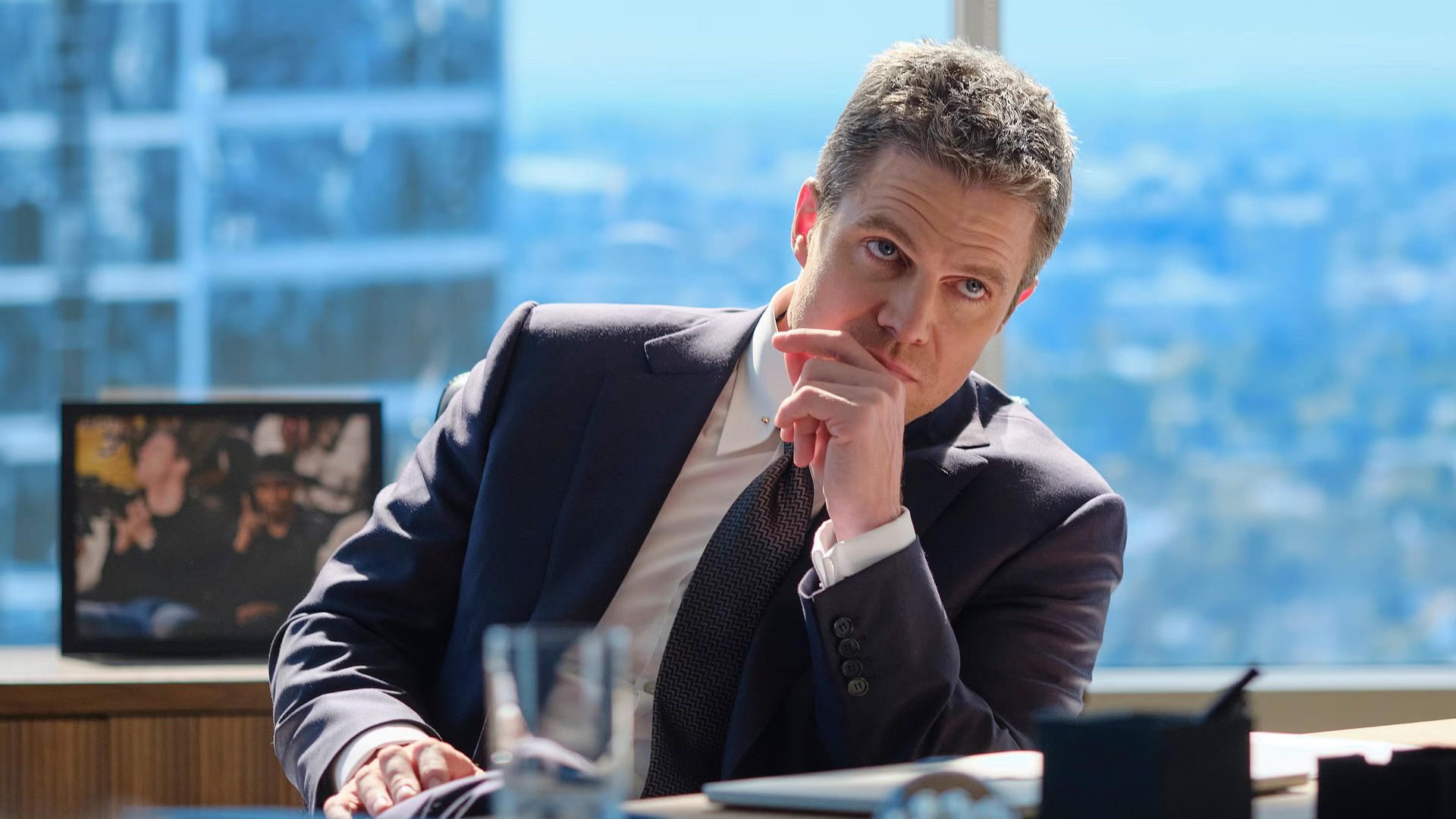 Suits LA background