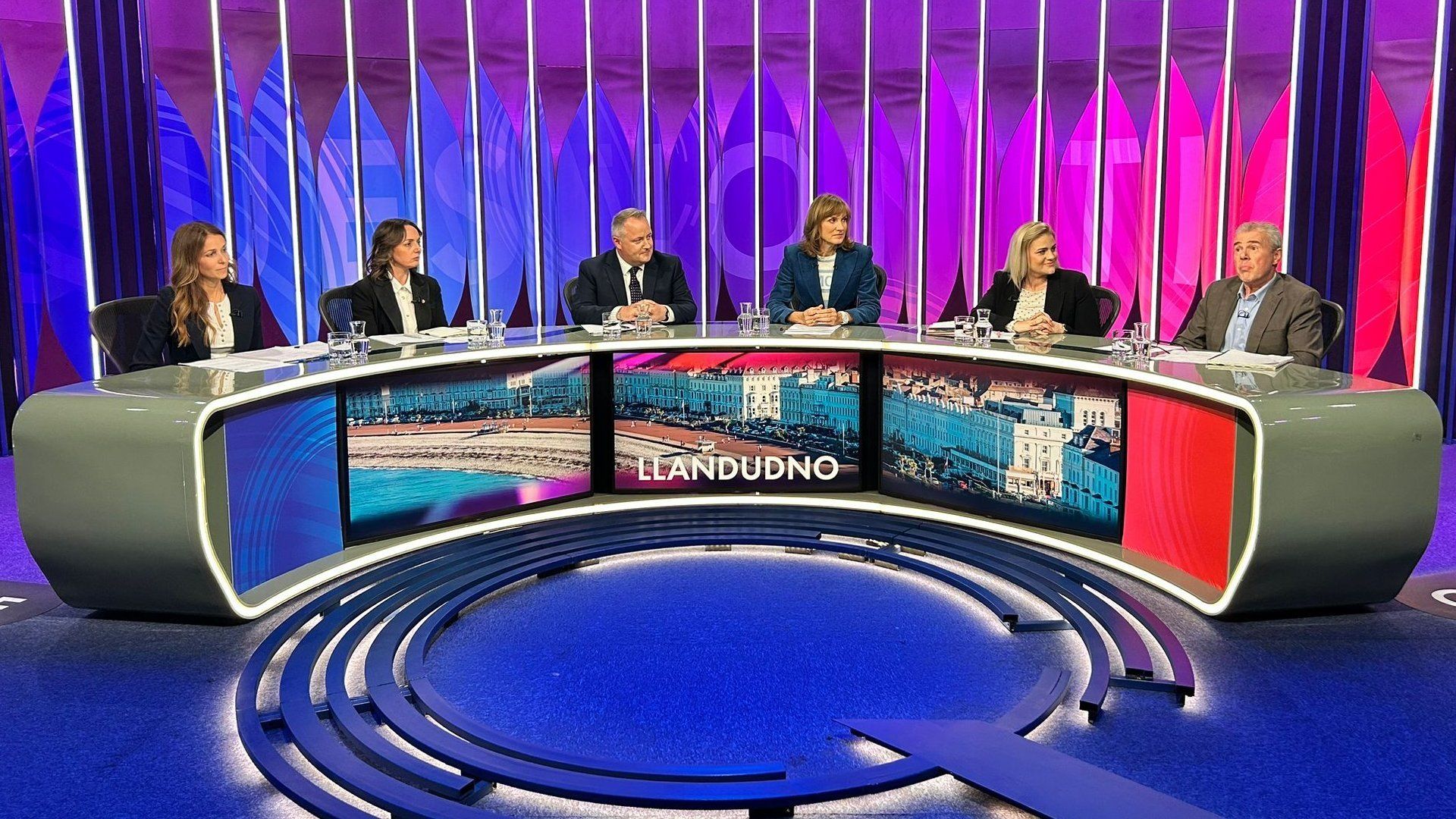 Question Time background