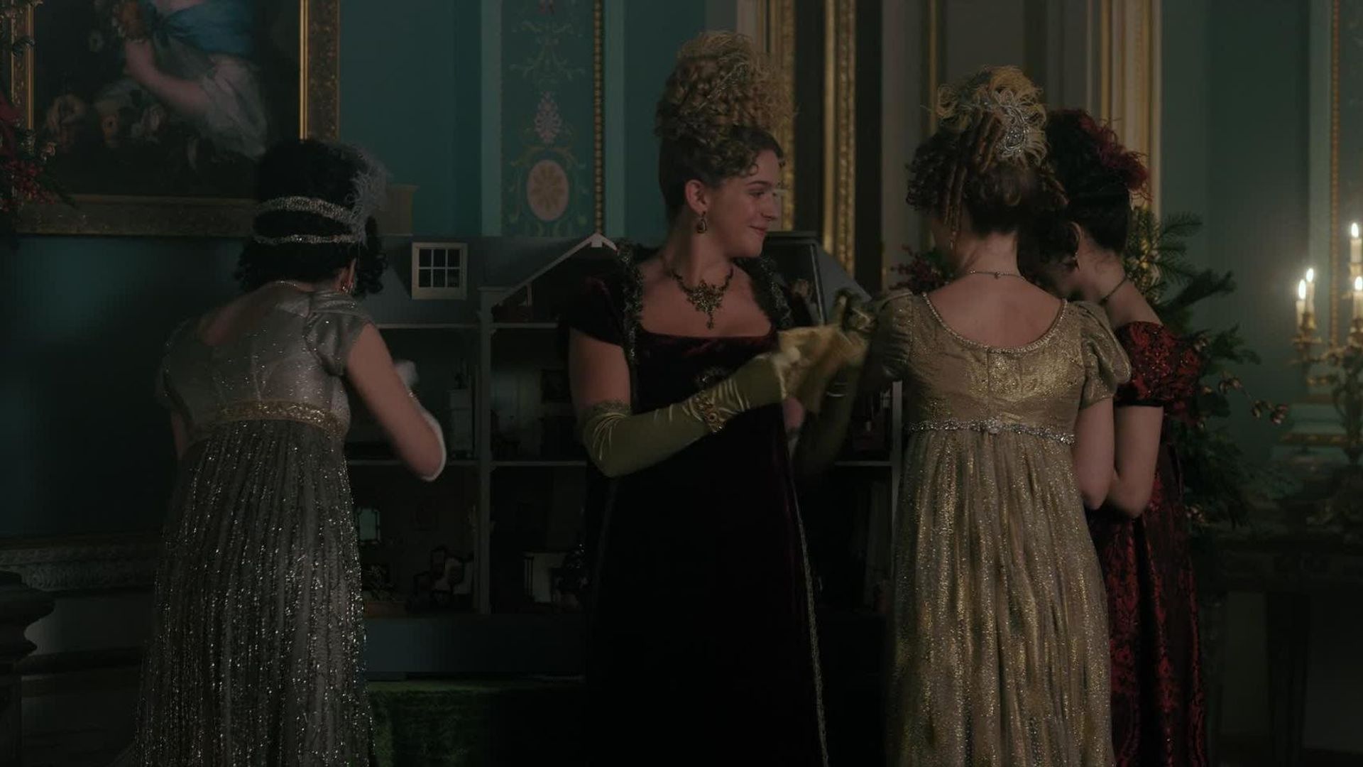 Queen Charlotte: A Bridgerton Story background