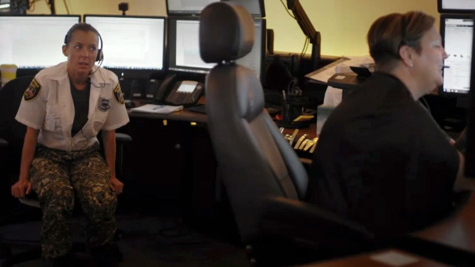 911 Crisis Center background