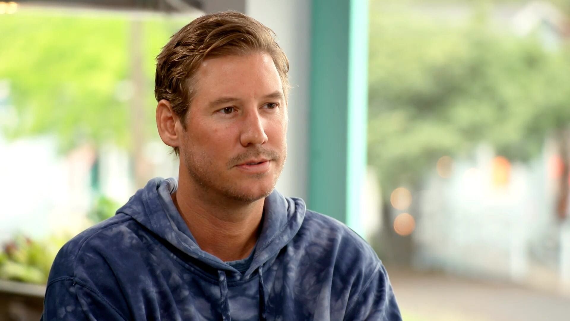 Southern Charm background