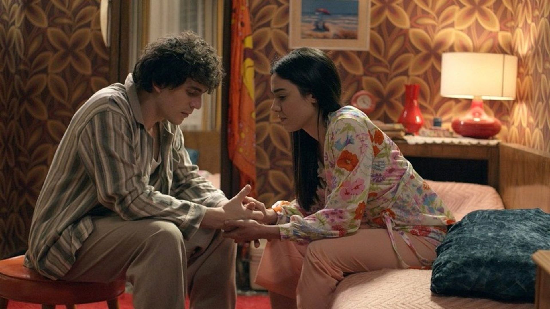 Ta kalytera mas hronia background