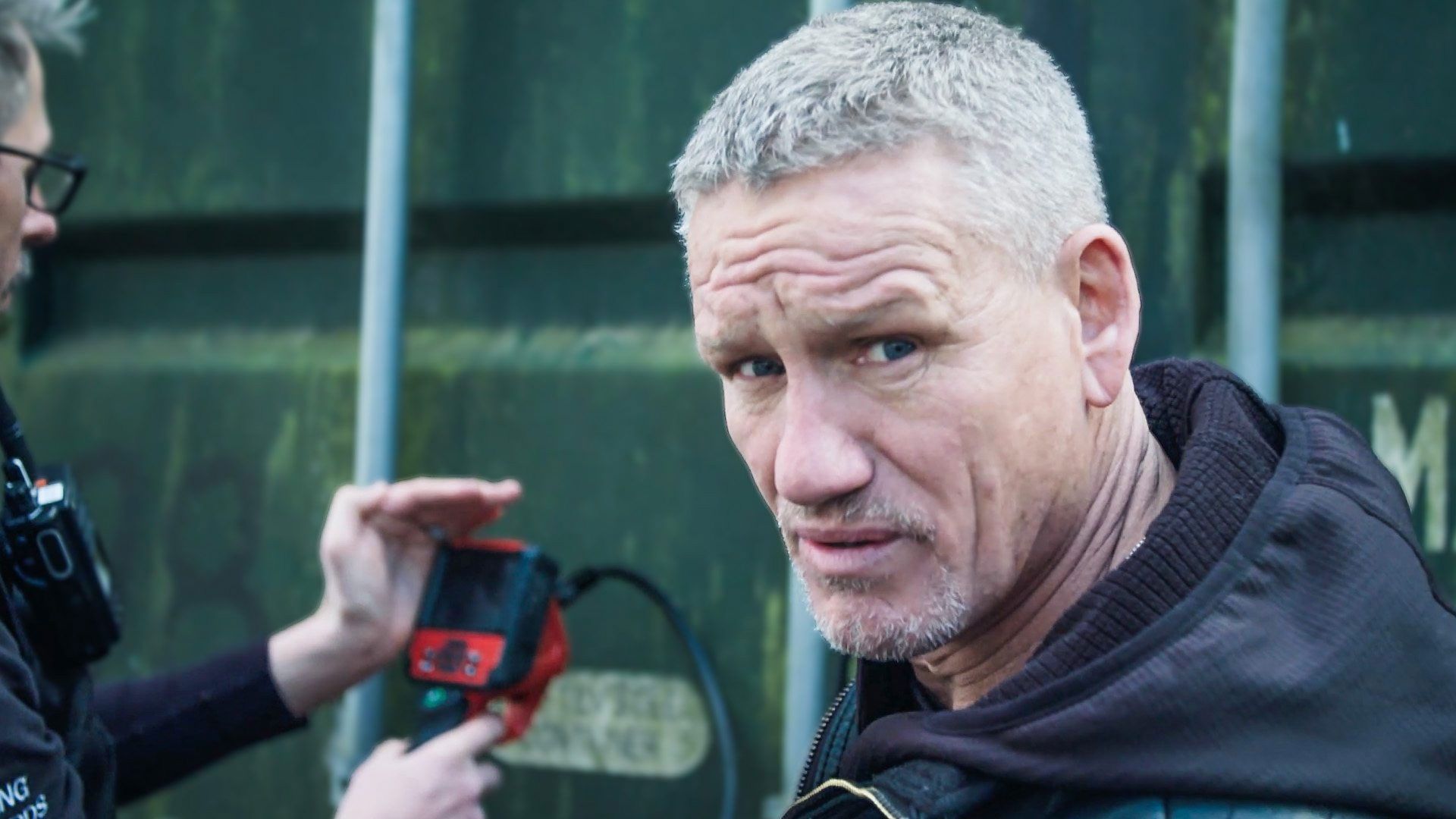 SAS: Catching the Criminals background