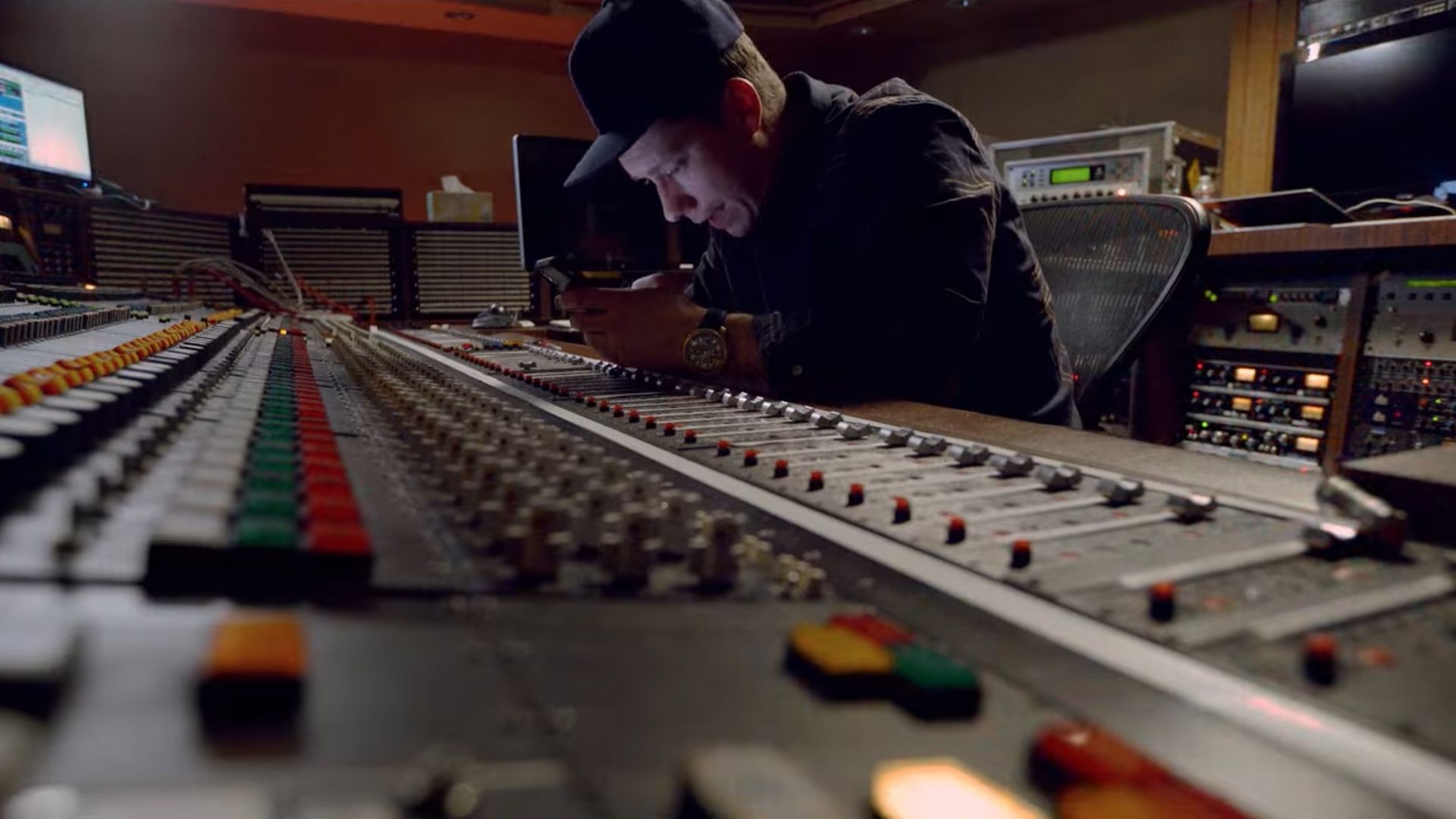 Rhythm + Flow background