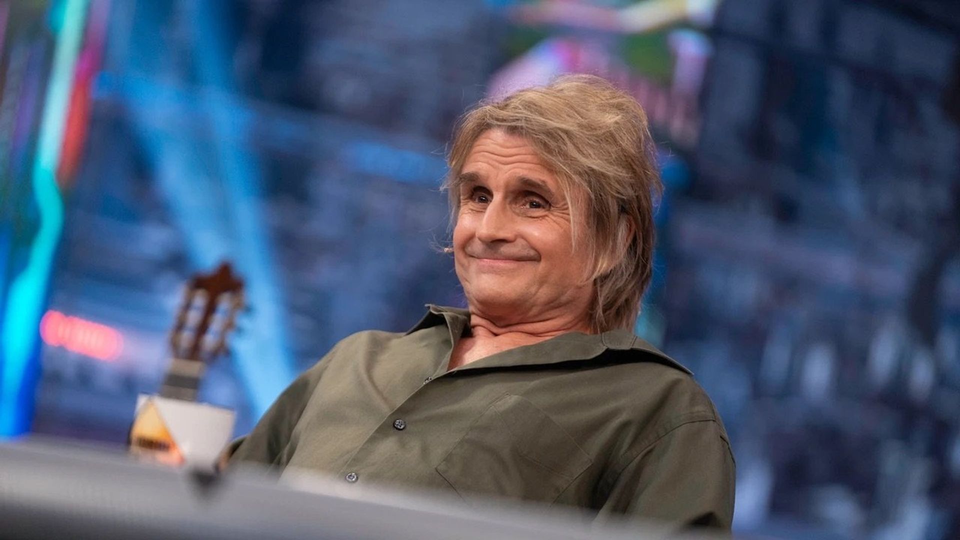 El hormiguero background