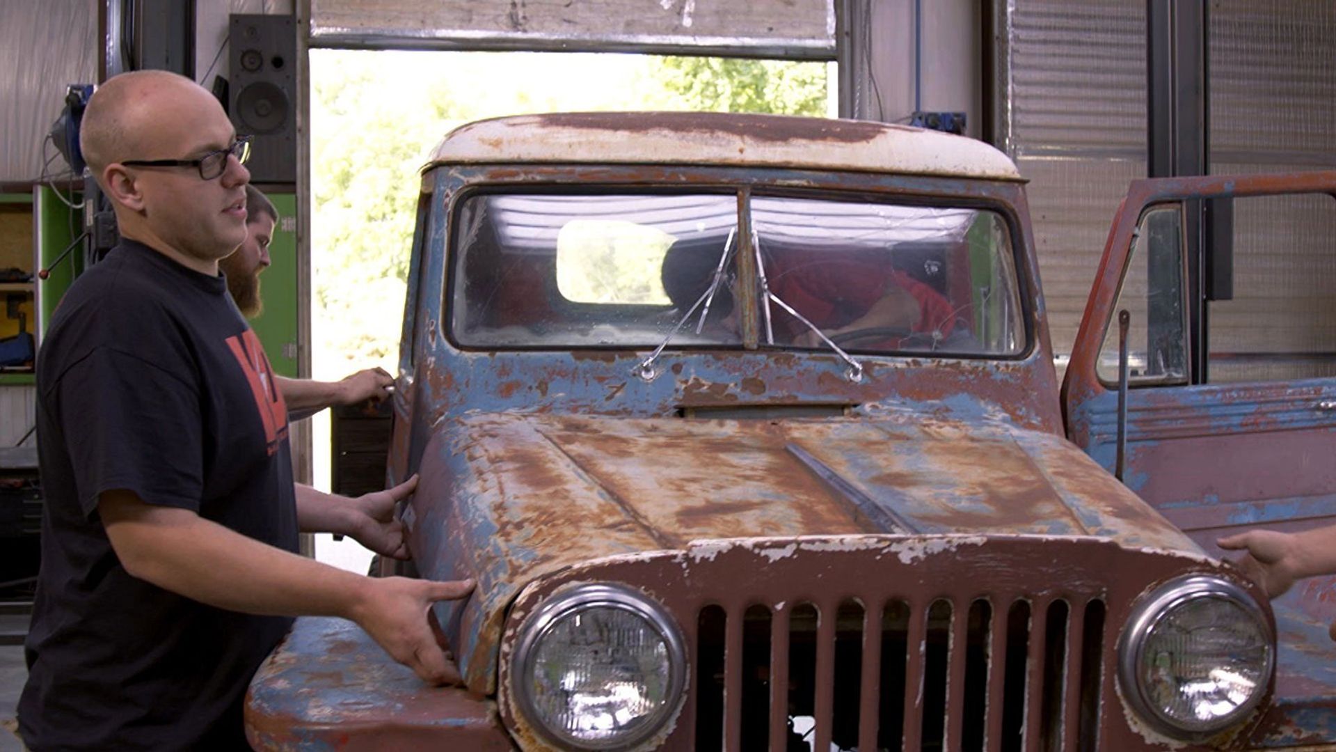 Road Hauks background