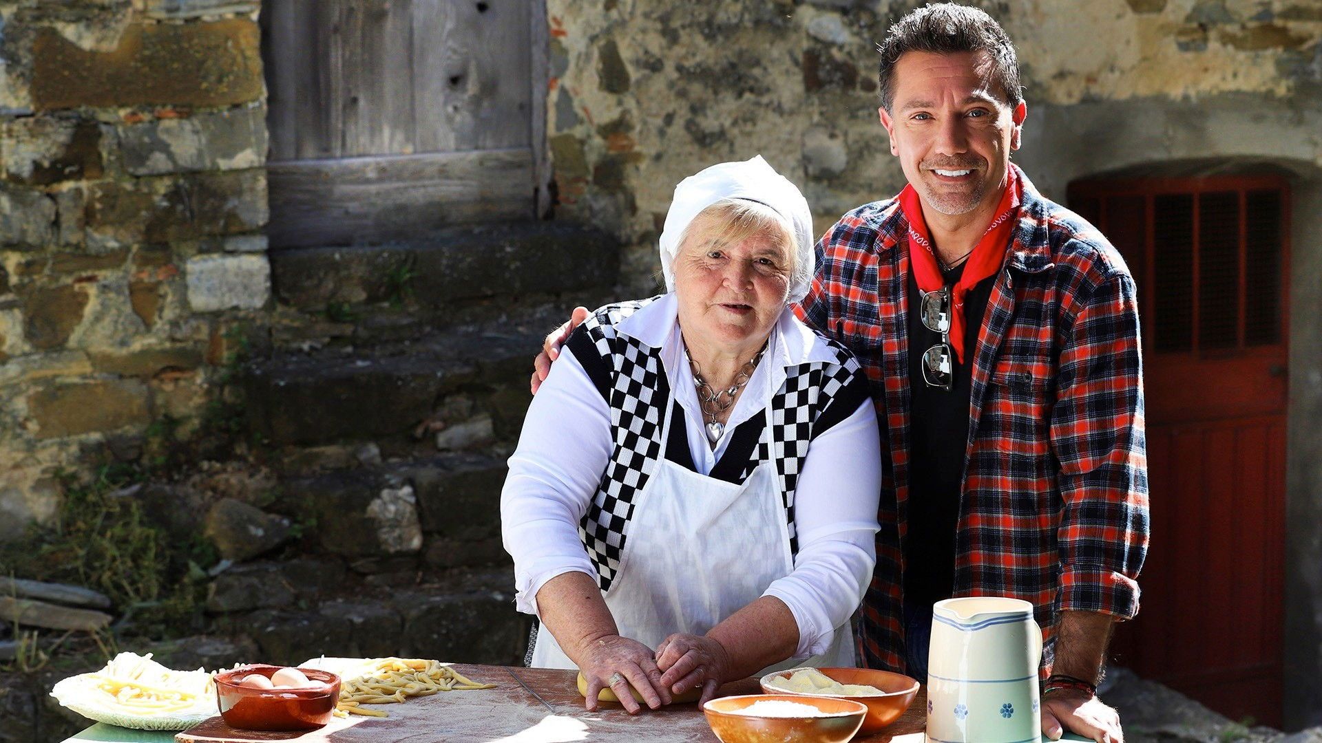 Gino's Italy: Secrets of the South background