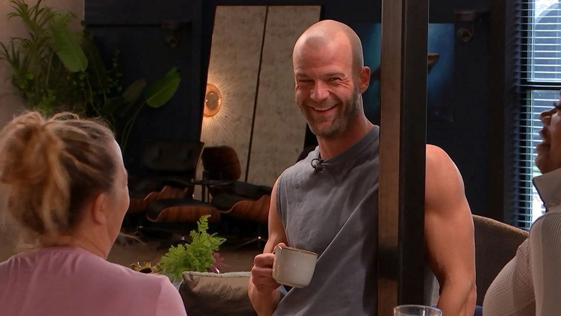 De Bondgenoten background