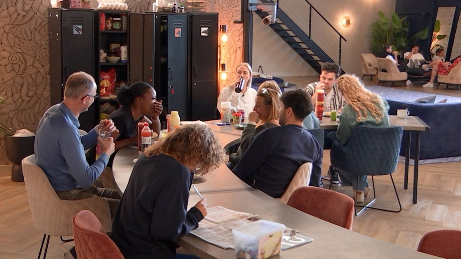 De Bondgenoten background