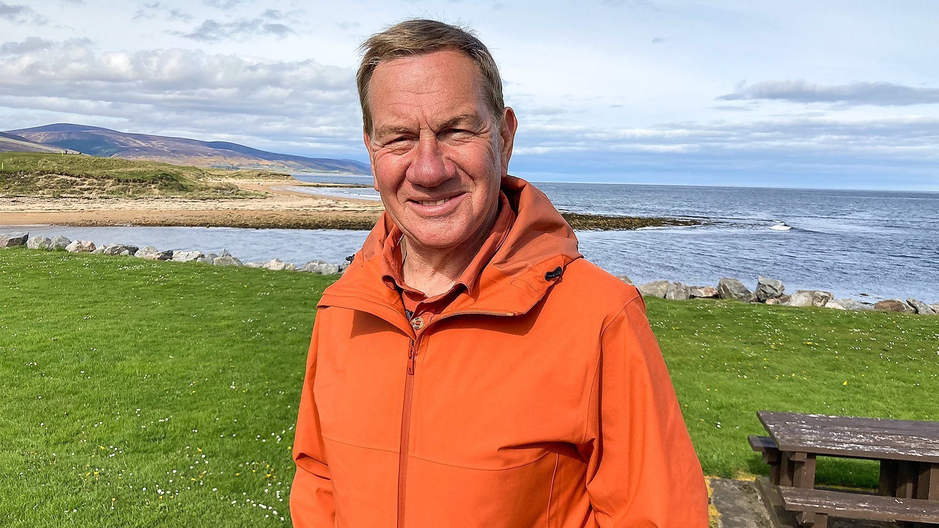 Great Coastal Railway Journeys background