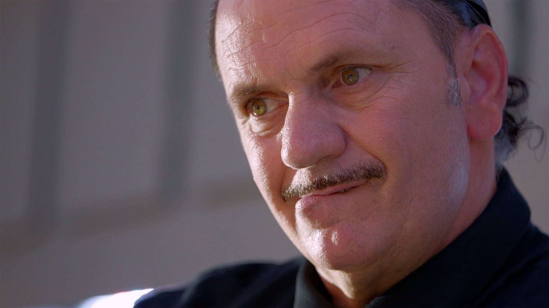 Dead Again background