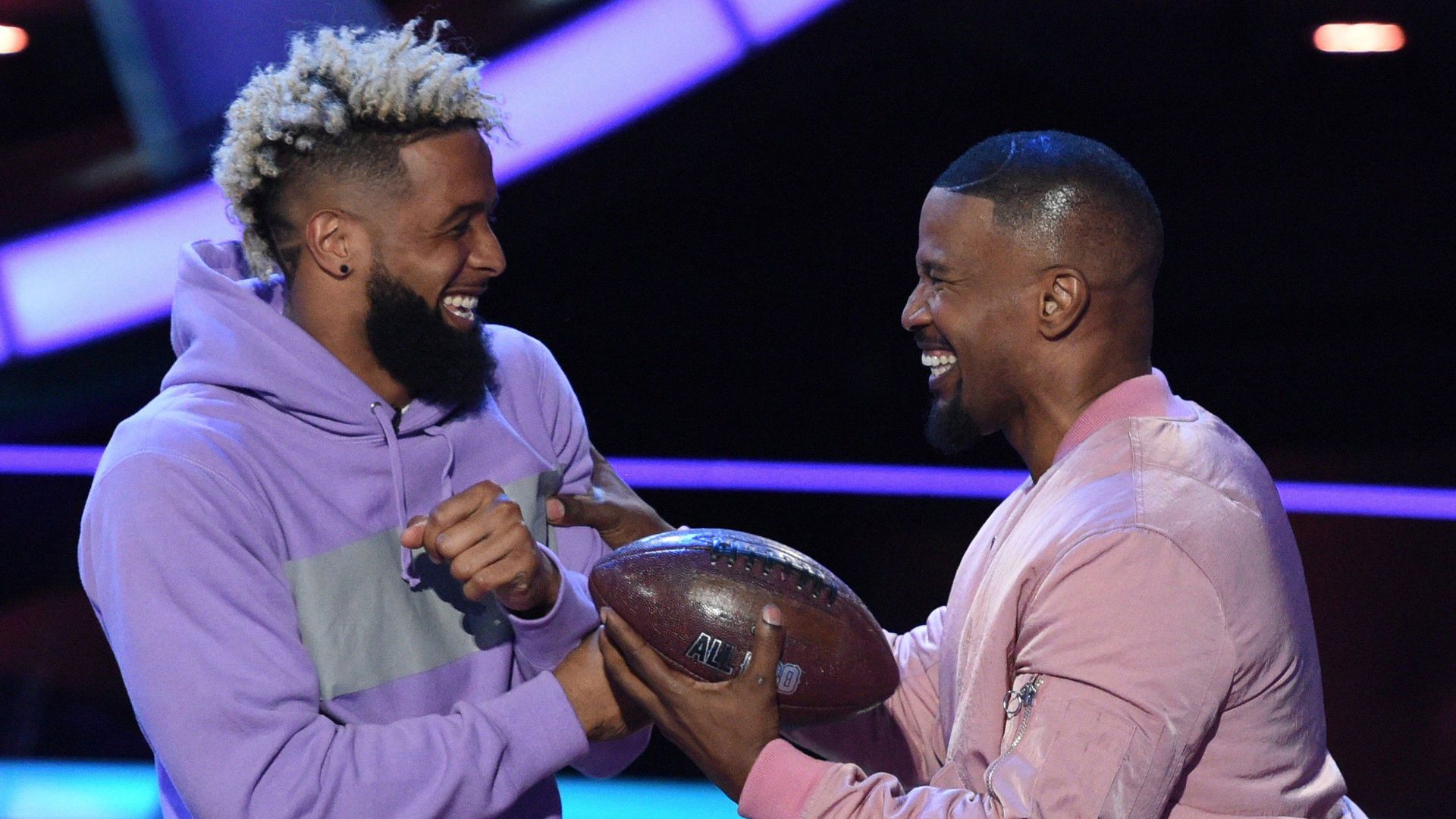 Beat Shazam background