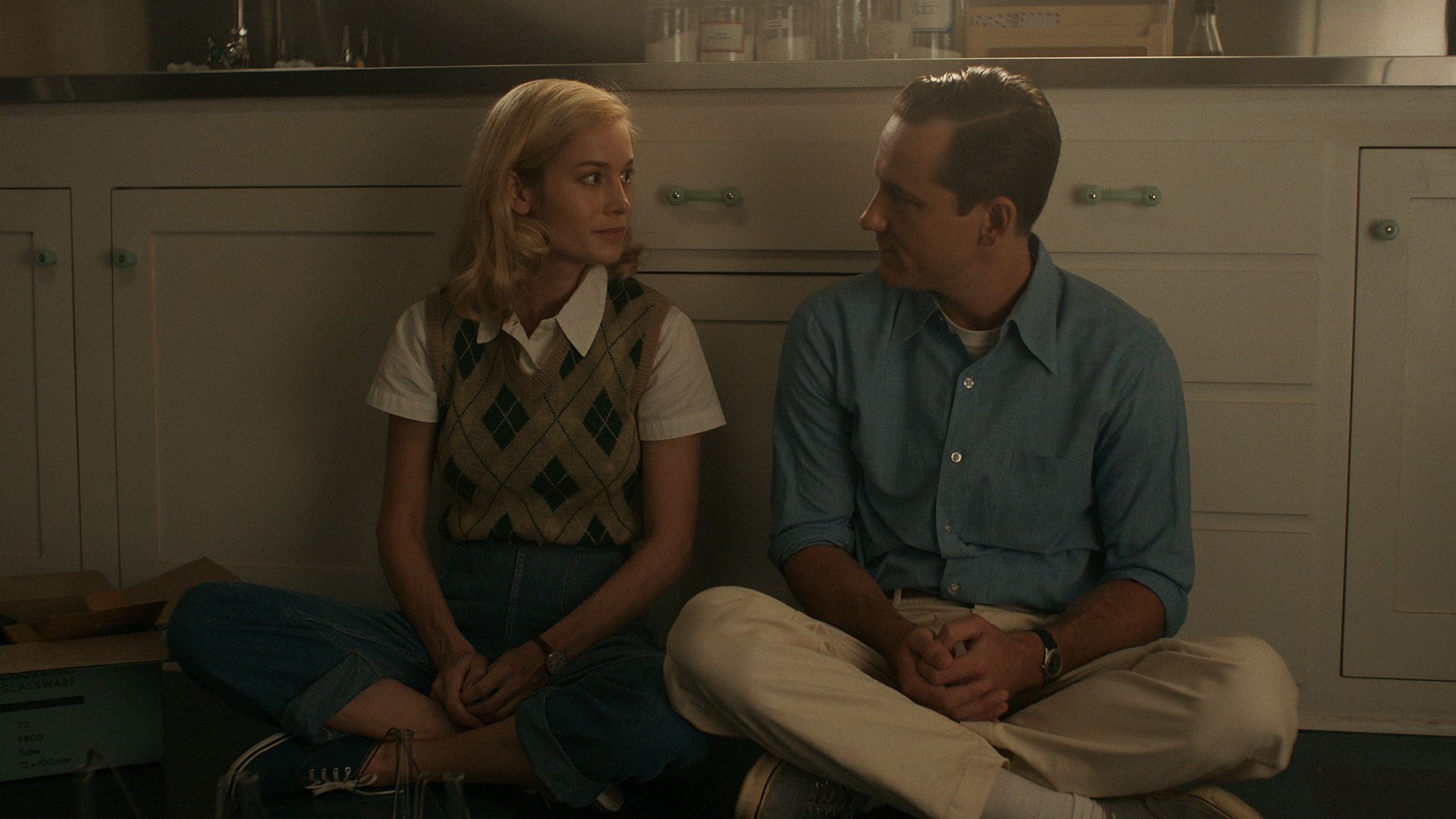 Lessons in Chemistry background