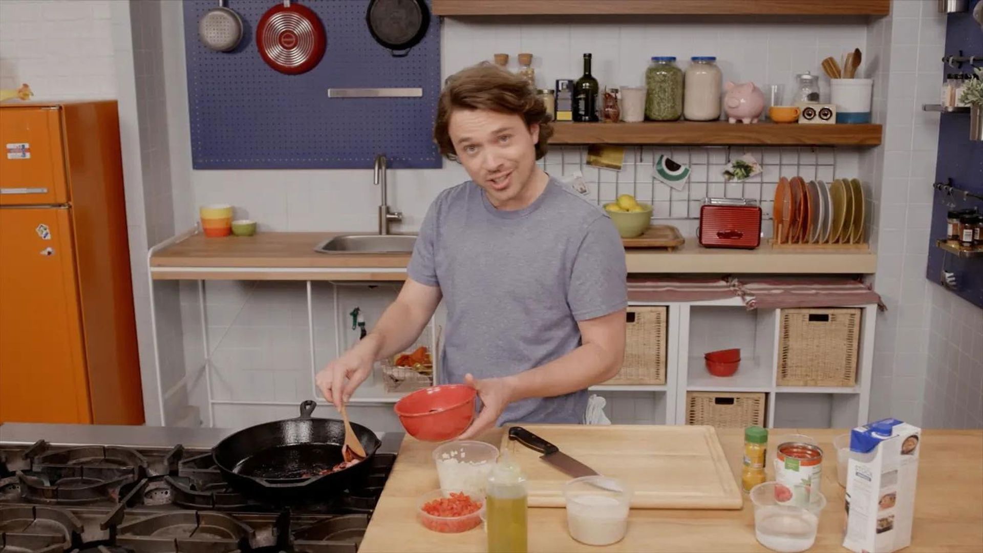 Struggle Meals background