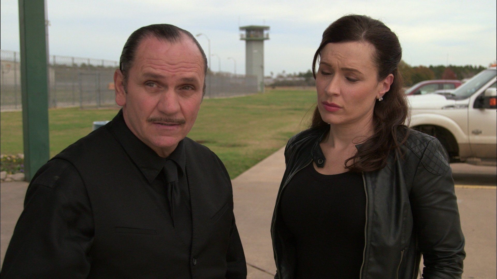 Dead Again background