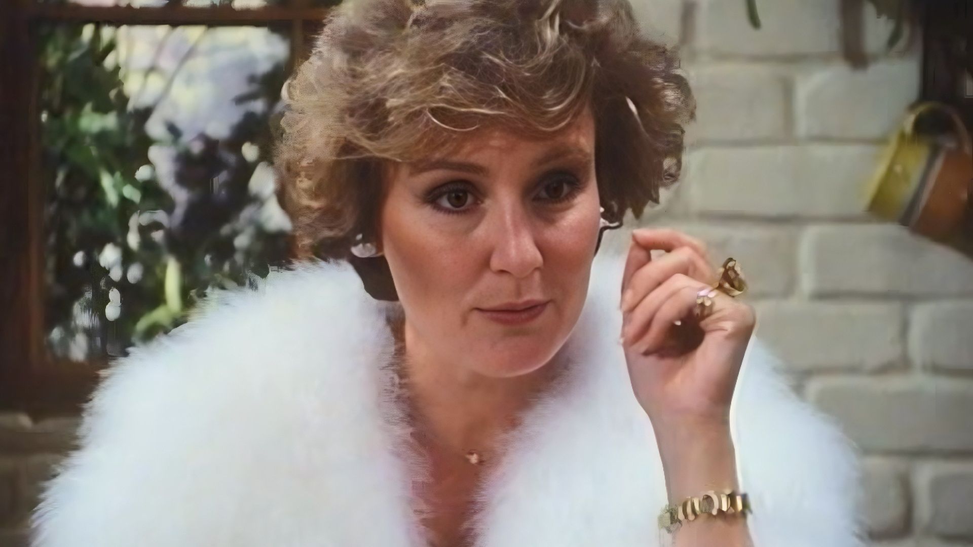 Knots Landing background
