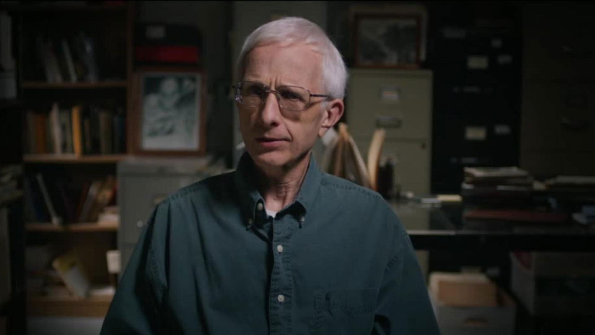 UFOs: Investigating the Unknown background