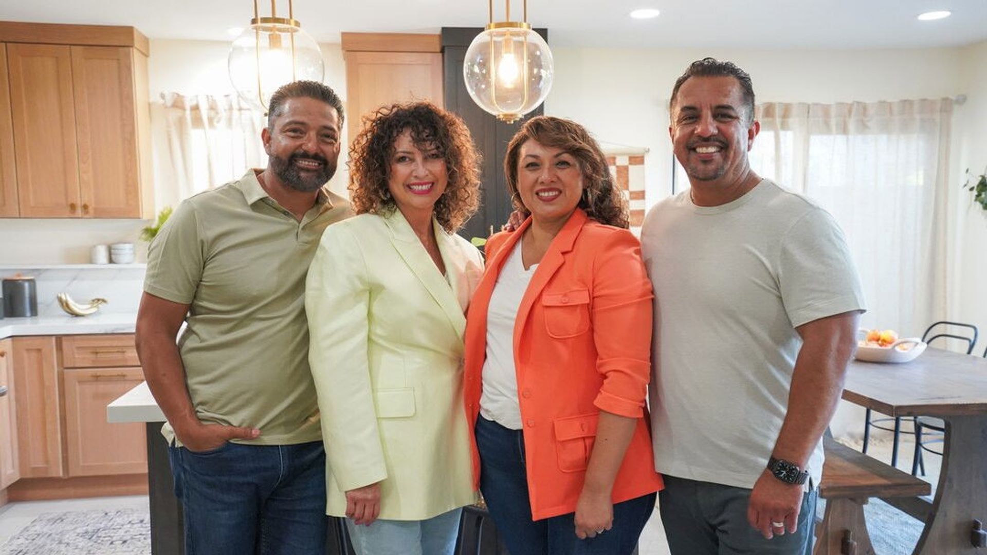 Izzy Does It background