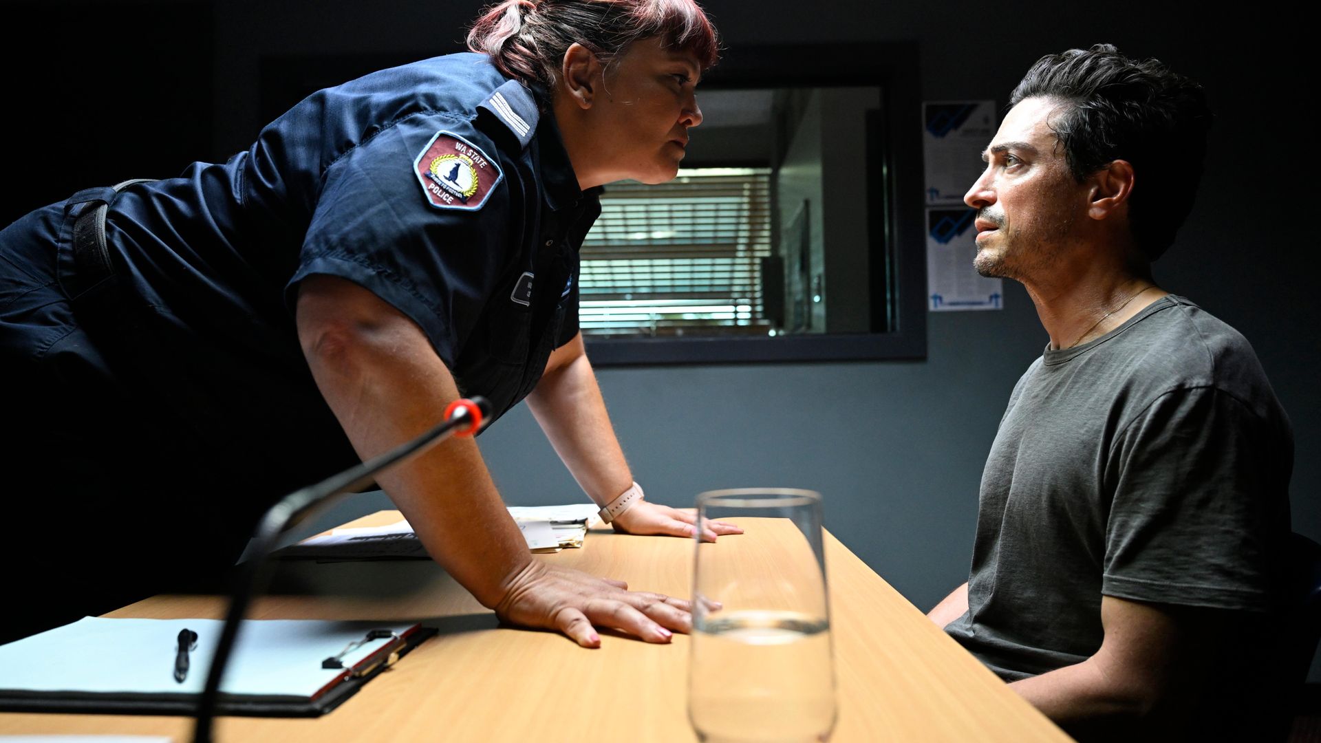 Population: 11 background