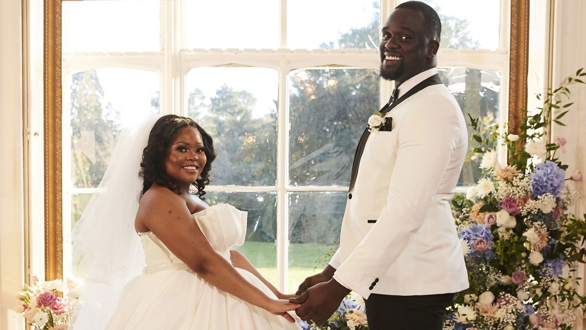 Ultimate Wedding Planner background