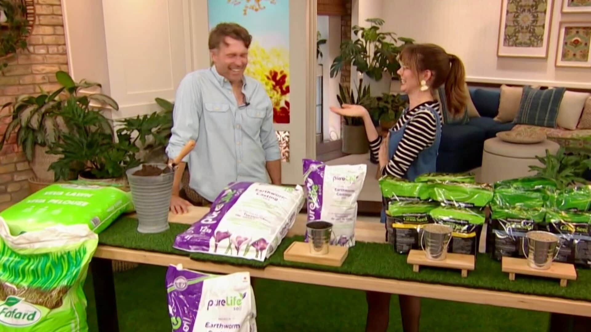 The Good Stuff with Mary Berg background