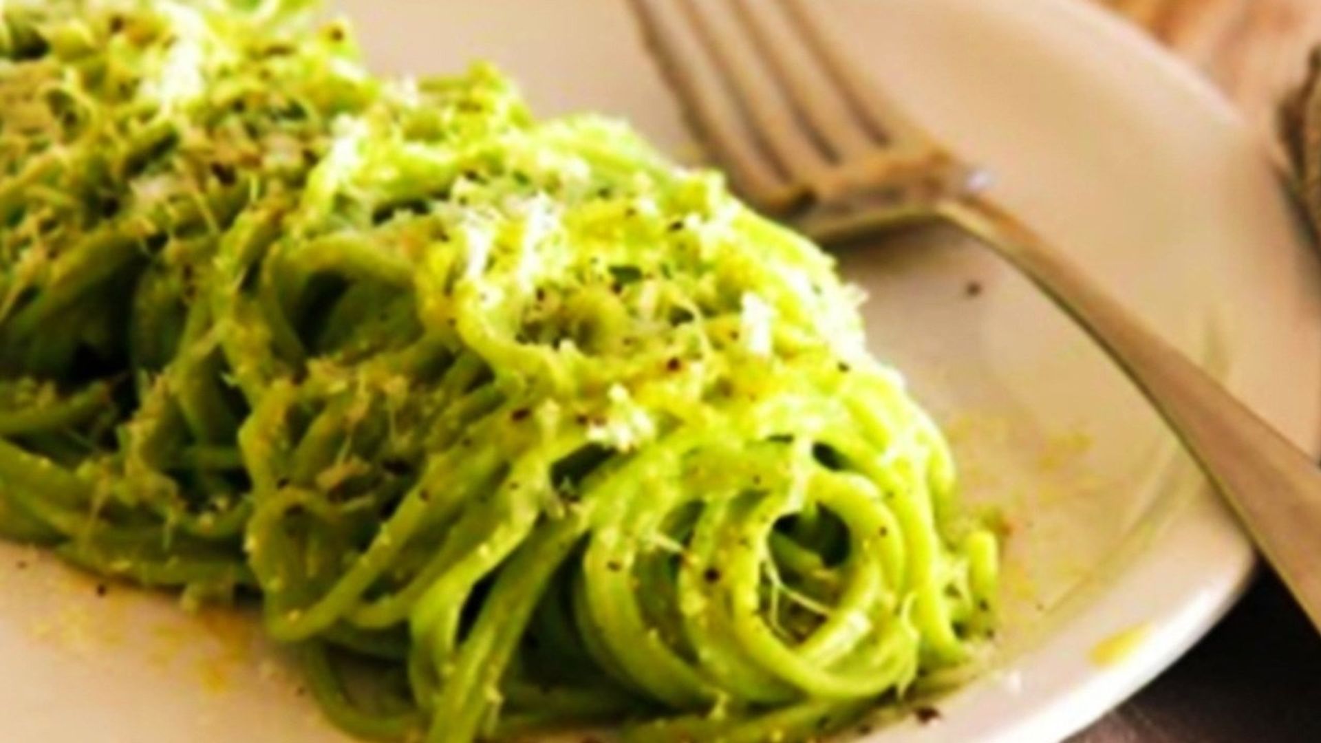 Sammy & Bella's Kitchen Rescue background