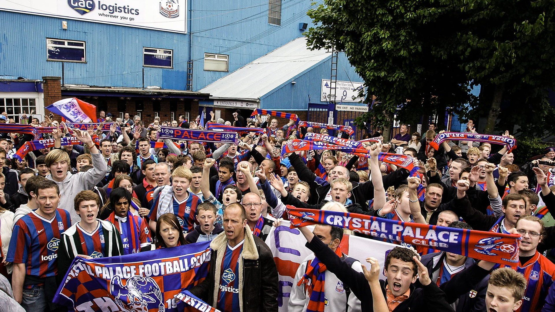 When Eagles Dare: Crystal Palace F.C. background