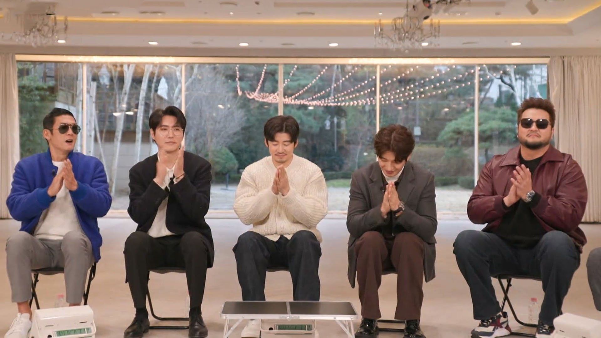 You Quiz on the Block background