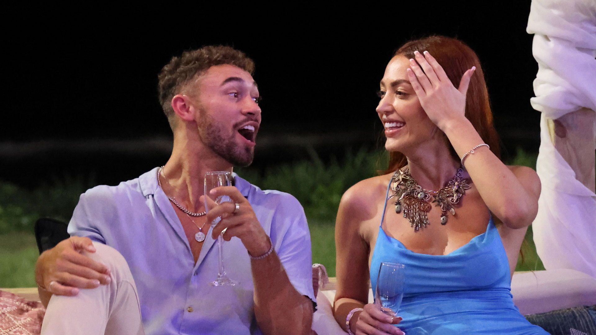 Love & Translation background