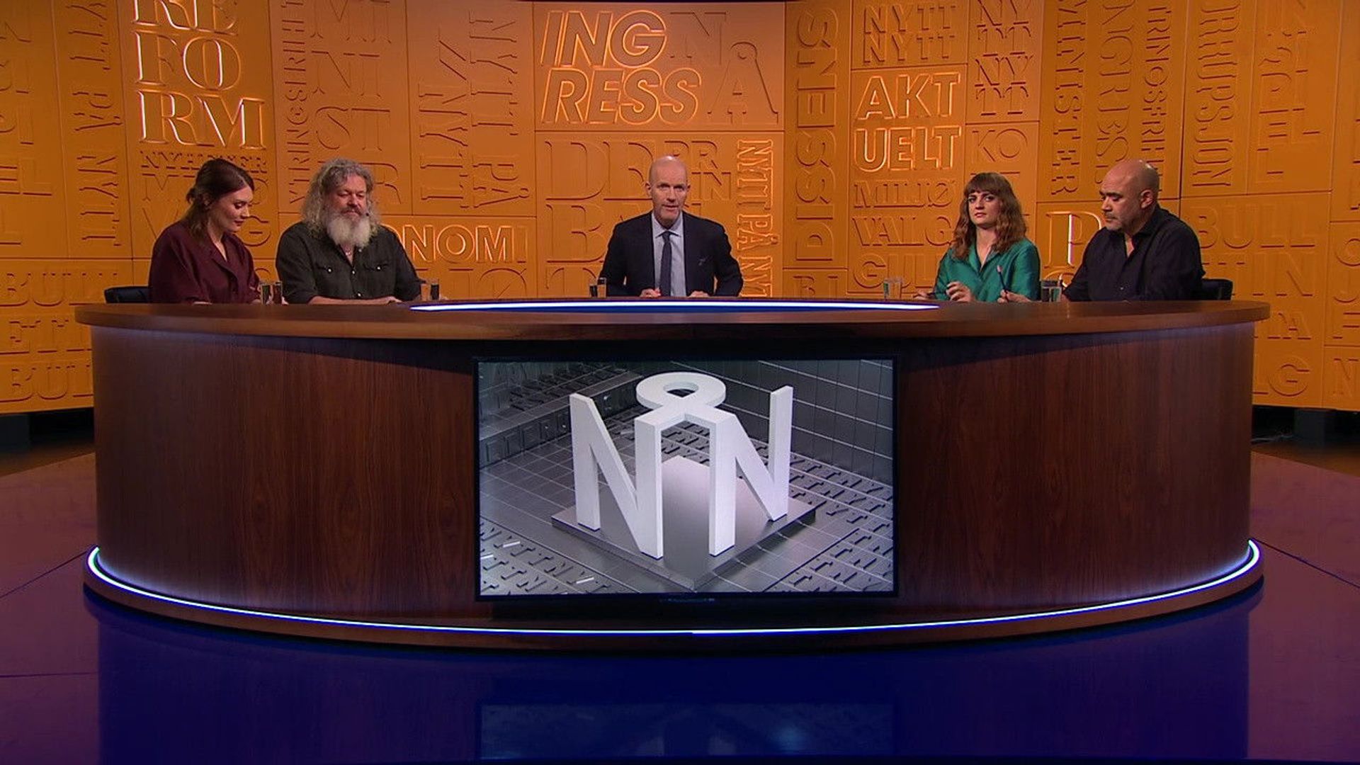 Nytt på nytt background