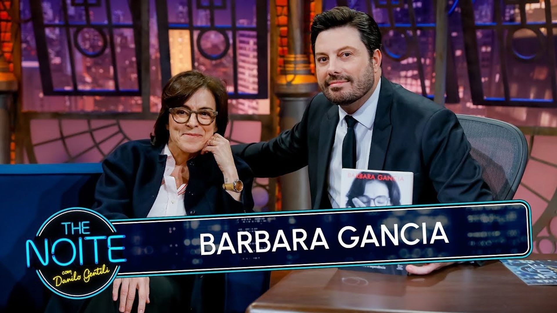 The Noite com Danilo Gentili background