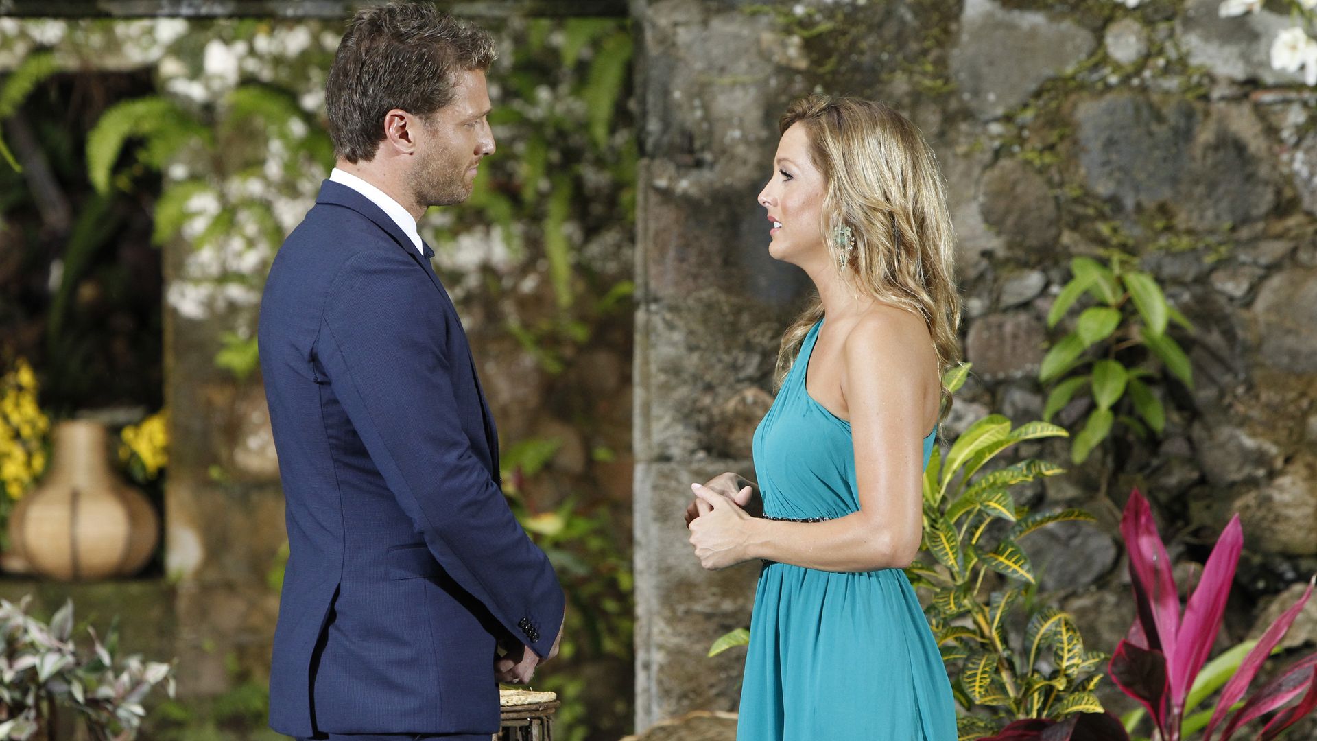 The Bachelor: The Greatest Seasons - Ever! background