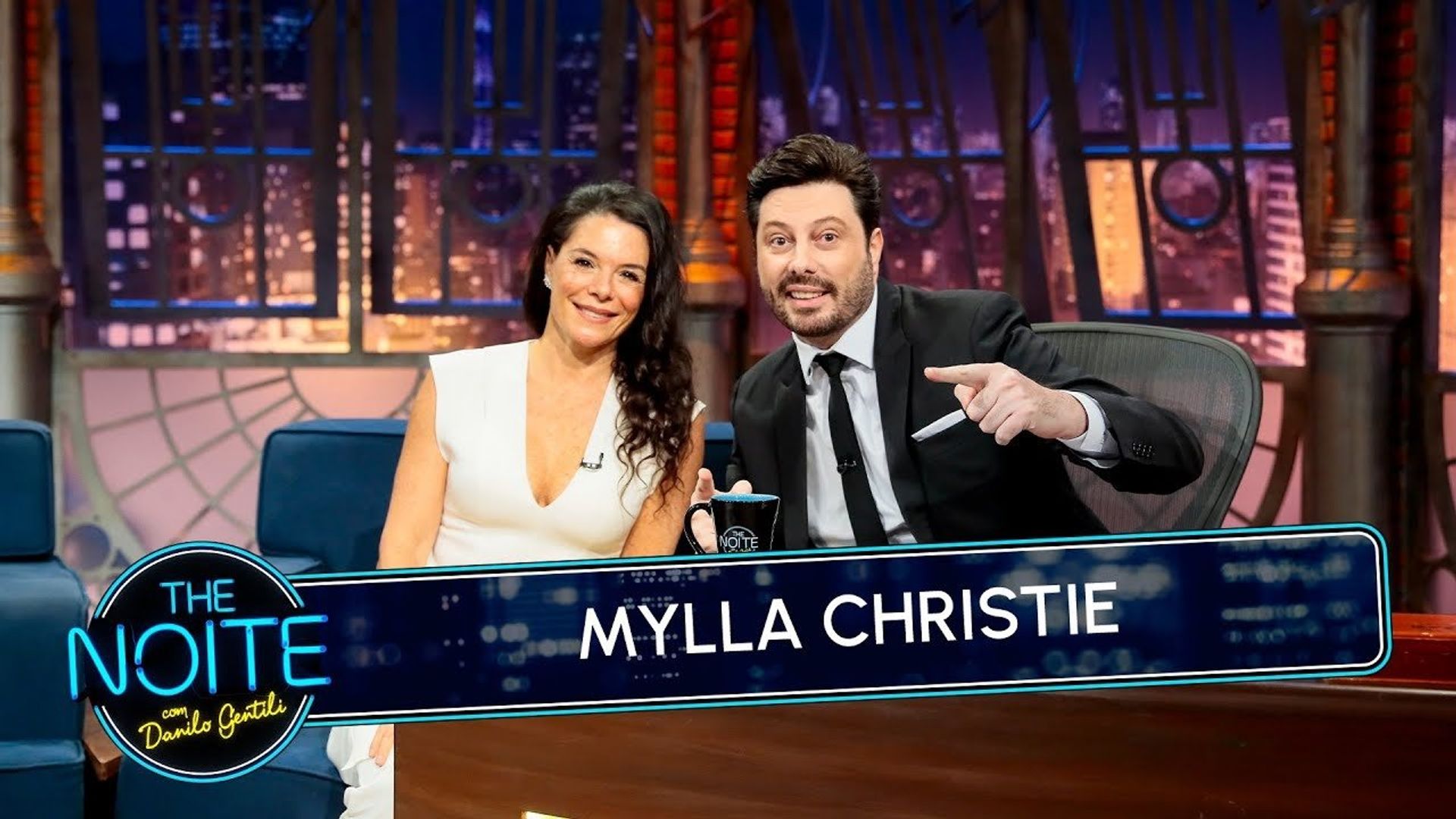 The Noite com Danilo Gentili background