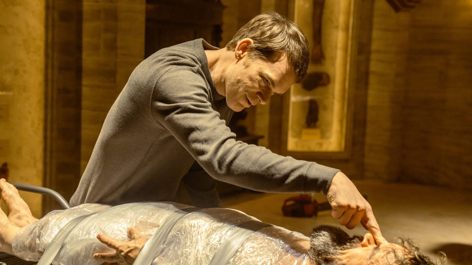 Dexter: Resurrection background