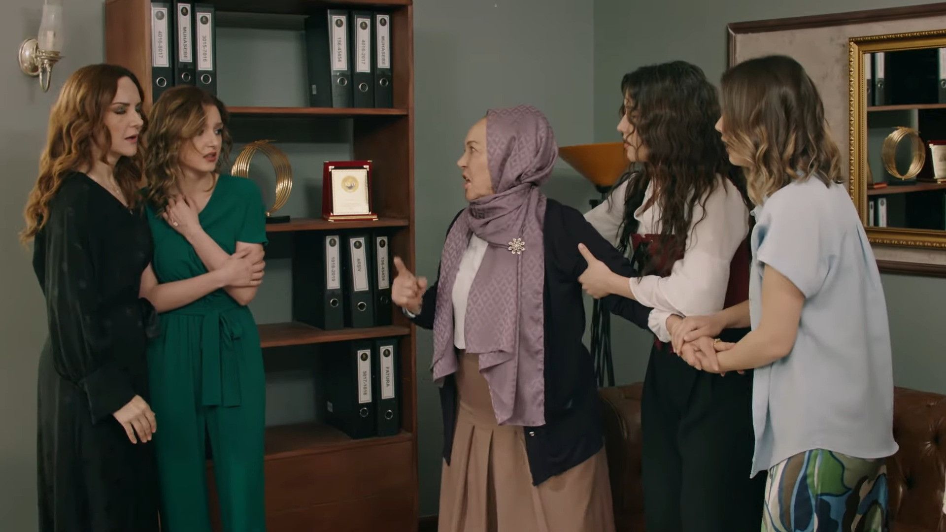 Rüzgarli Tepe background