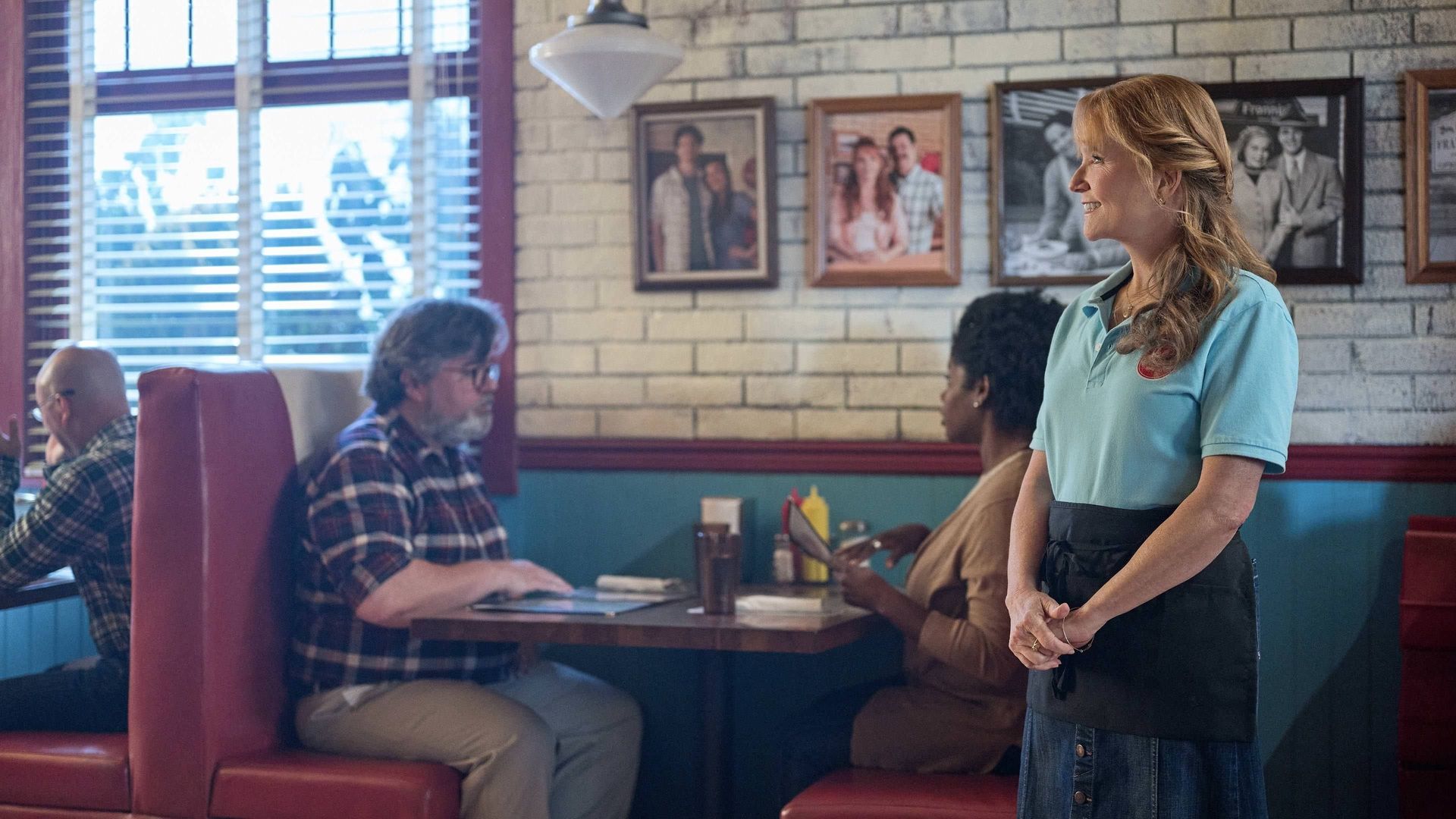 The Chicken Sisters background