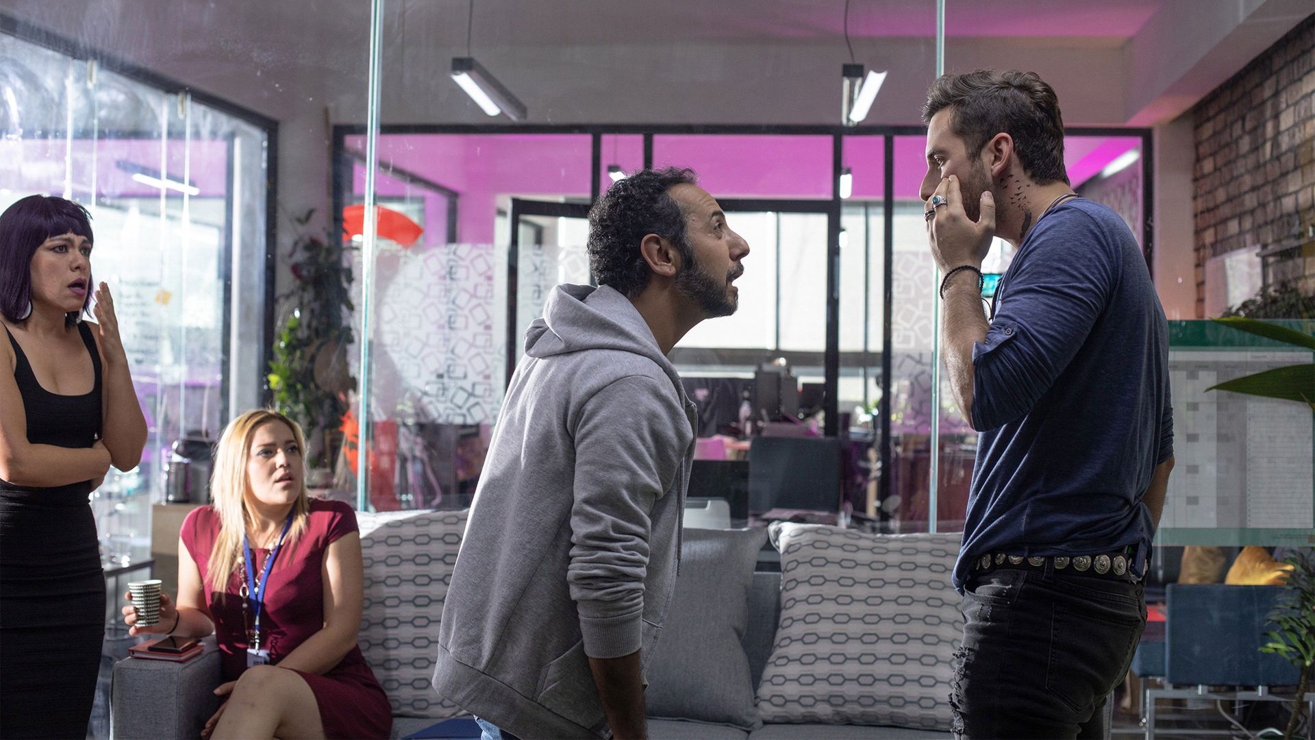 El juego de las llaves background