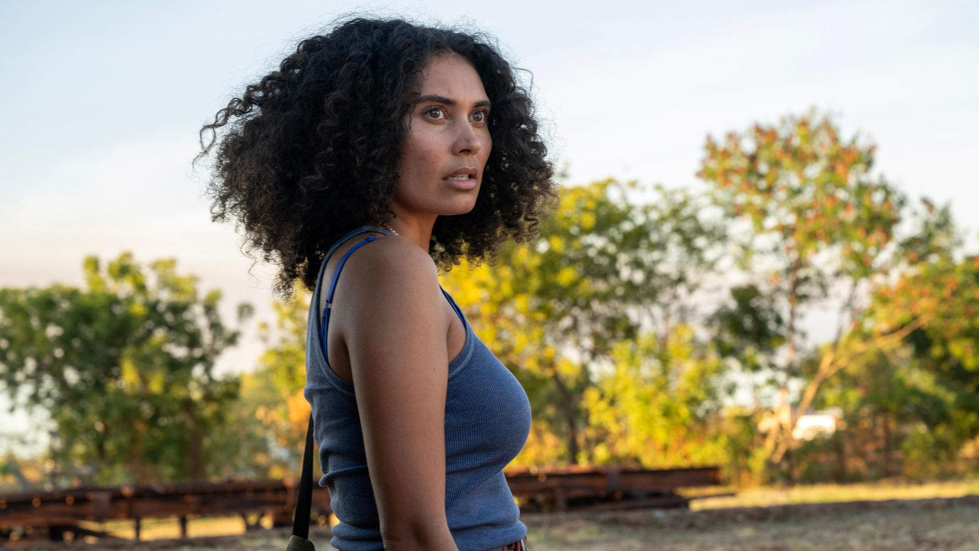 Population: 11 background